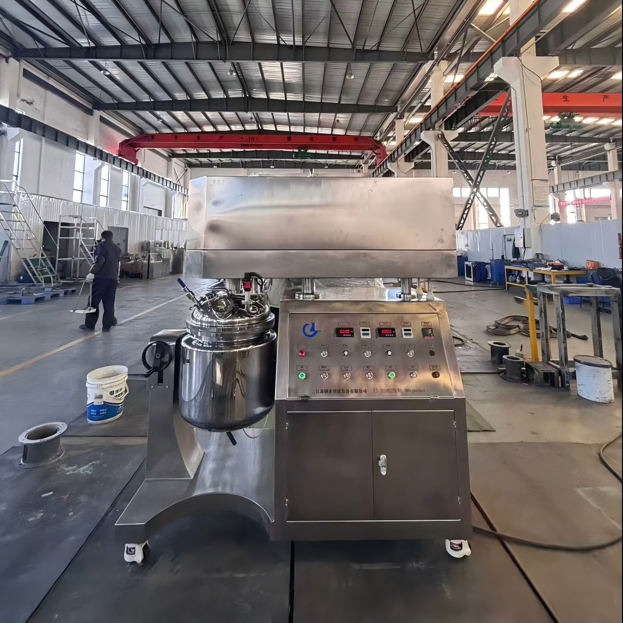 真空乳化剤の乳化効果に影響を与える主な要因